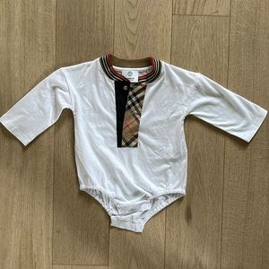 Mint condition, burberry, onesie.